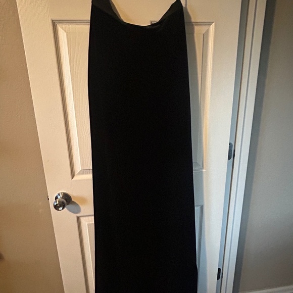 Tuckernuck Dresses & Skirts - Tuckernuck, Large, Black Velvet